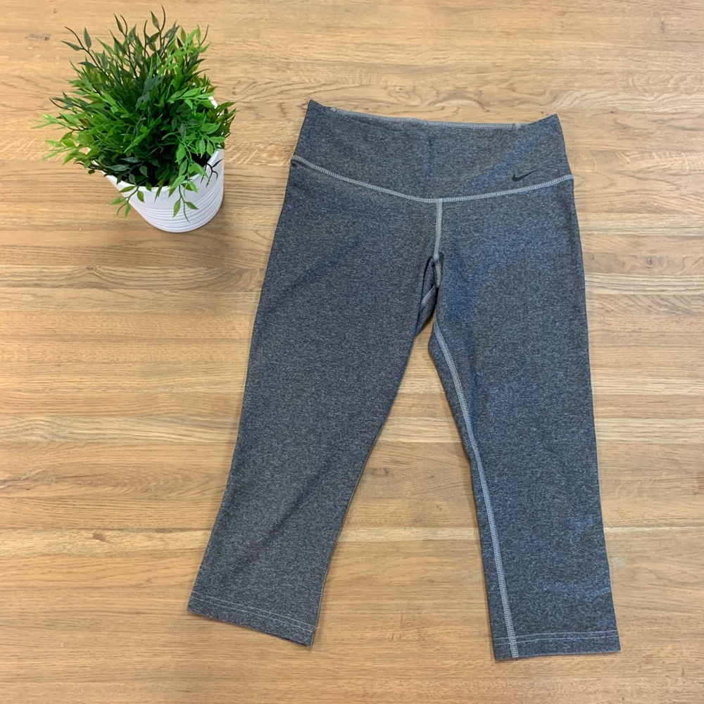 Nike crop leggings